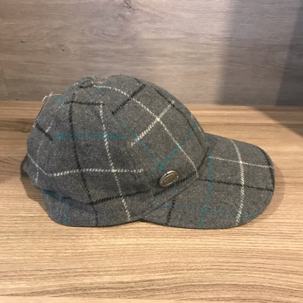 New NINE WEST Plaid Hat
